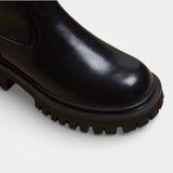 Дамски обувки до средата на прасеца от веганска кожа - детайл с катарама