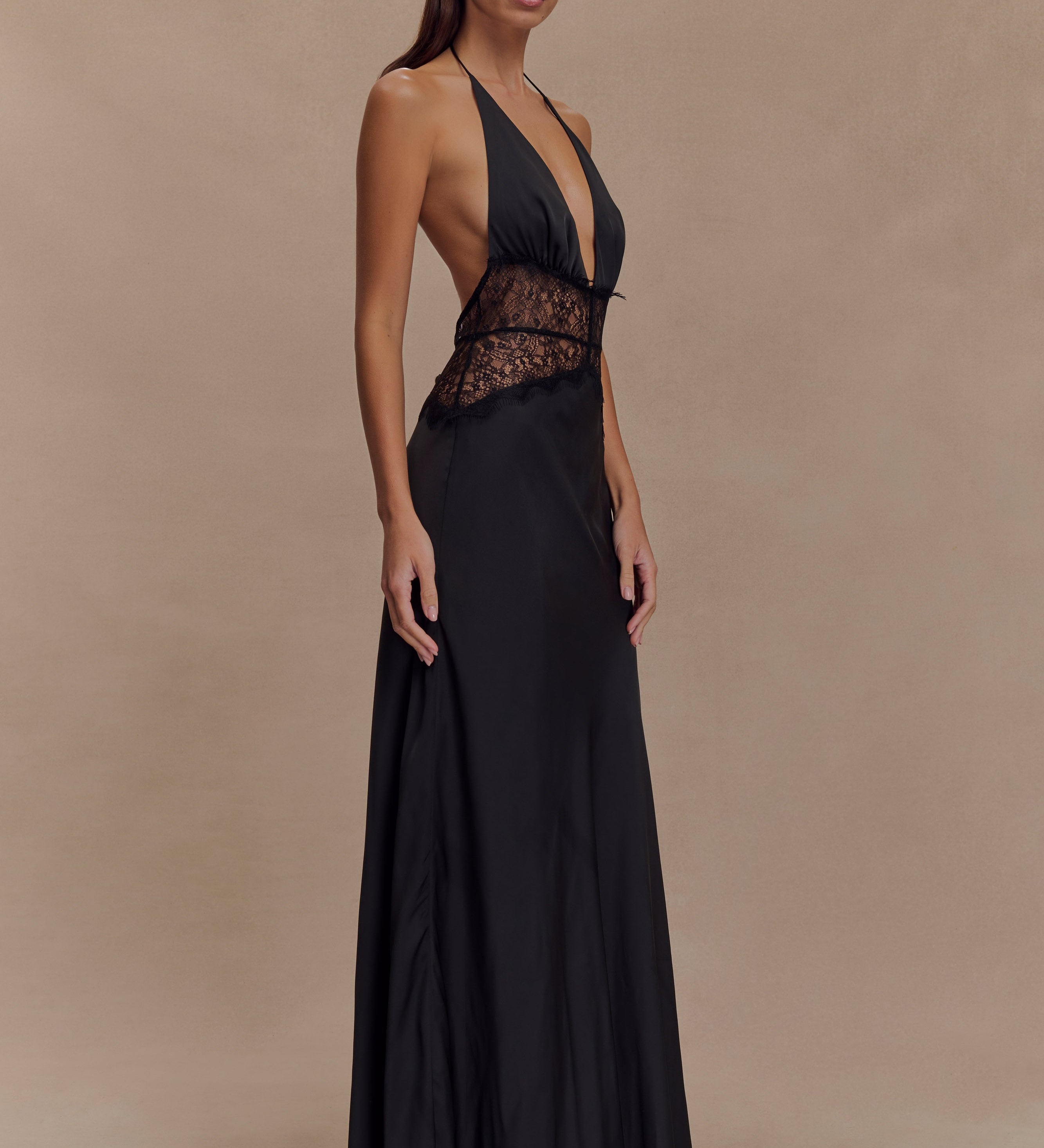 Velina™ | Álomruha csipkéből és selyemből