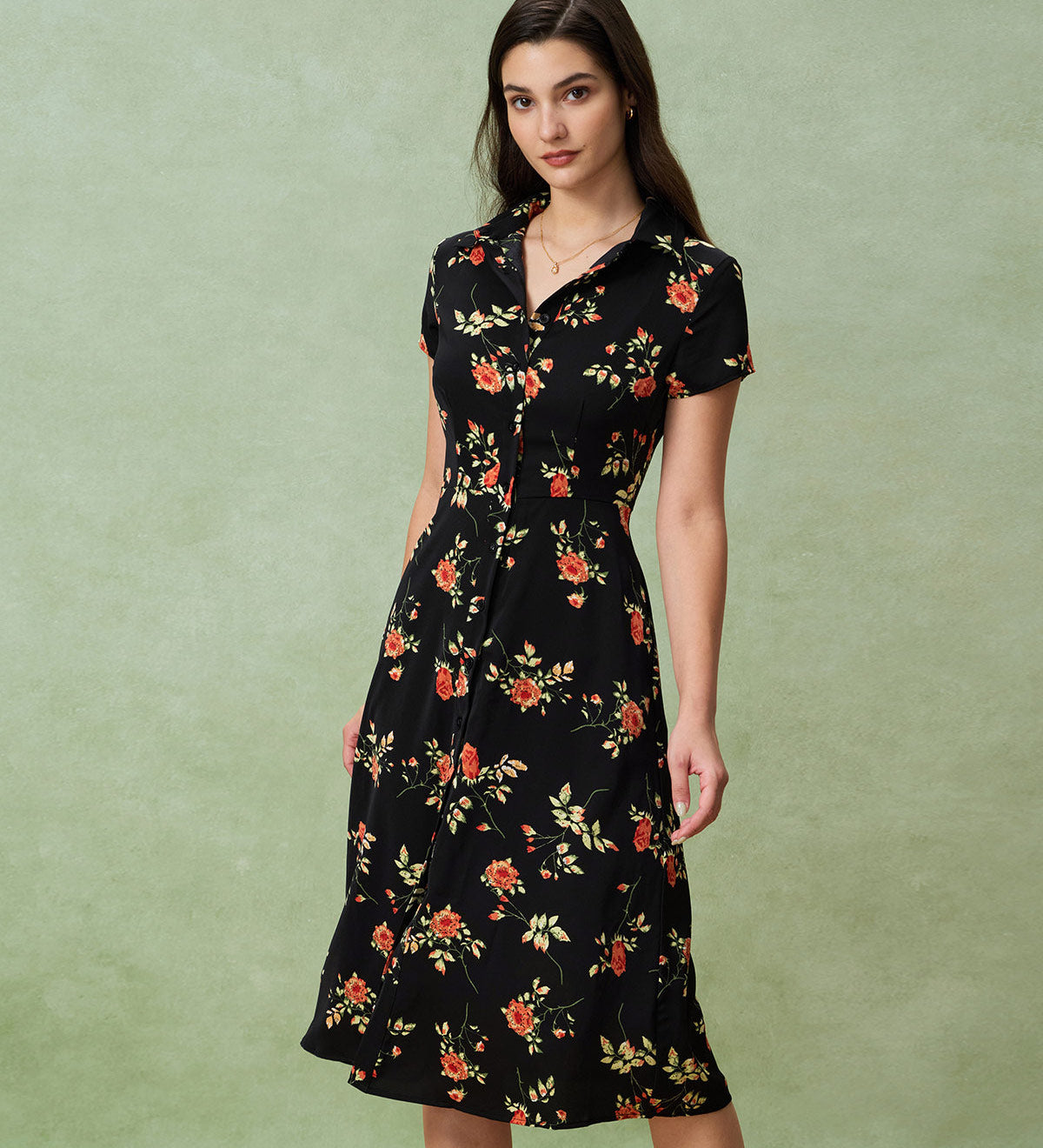 Glória | Fekete Virágos Midi Ruha