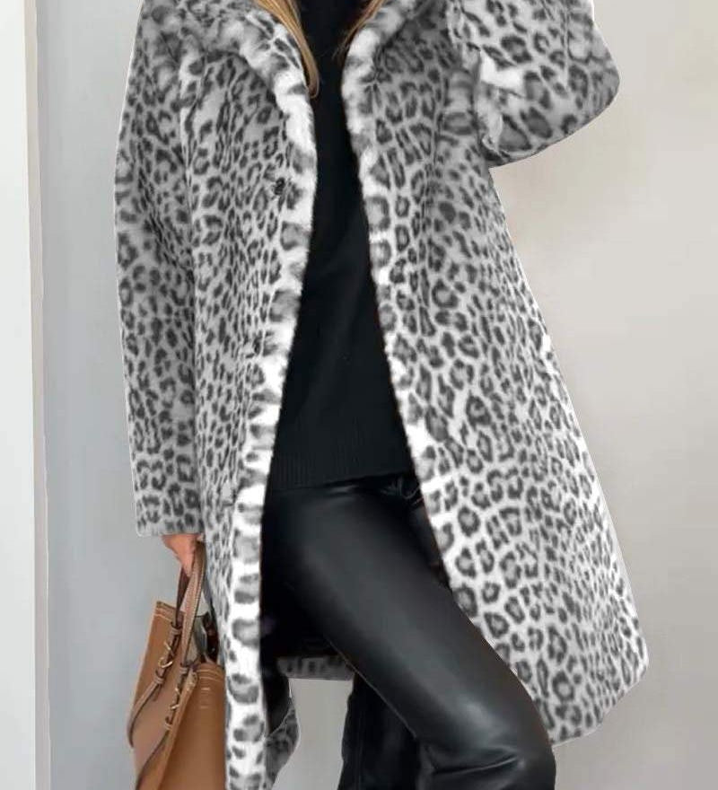 LEIA - Hosszú és Puha Leopárdmintás Kabát