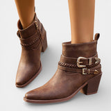 Дамски кожени ботуши с катарама – Среден ток