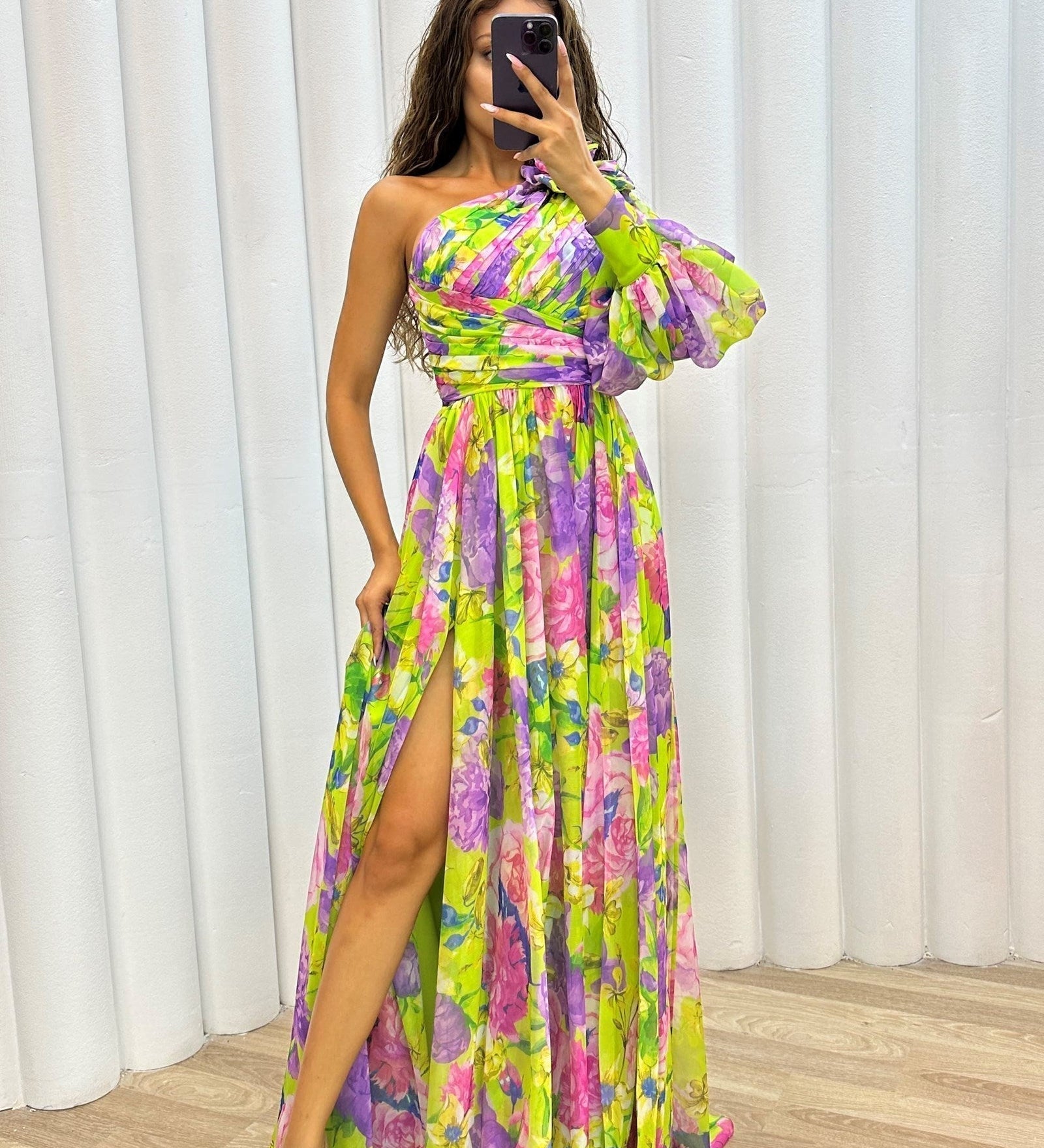 Whitney | Elegáns és Laza Nyári Eseményruha