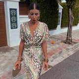 Constança | Virágmintás Ruha Plisszével és V Nyakkal