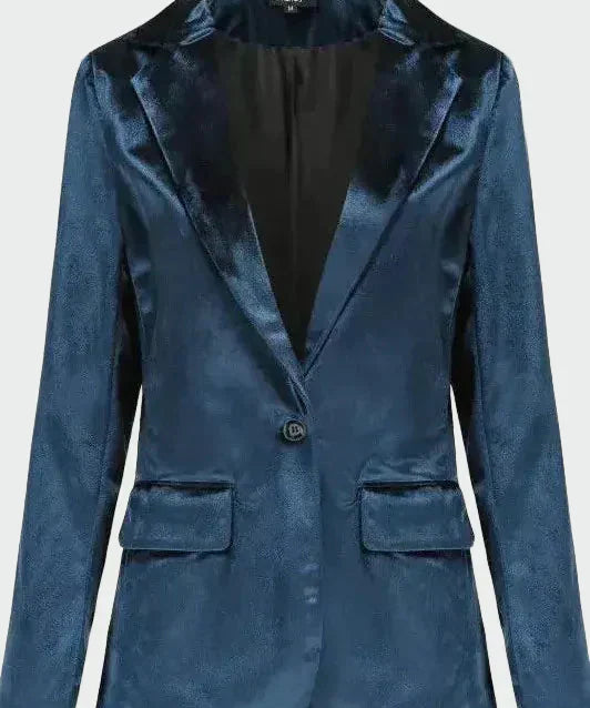 Beáta - Sako rafinált vonalakkal