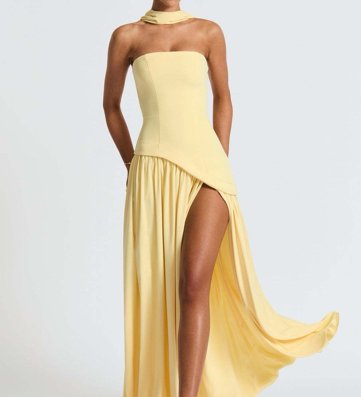 Beatriz™ | Hosszú Ruha Elegáns Kivágással