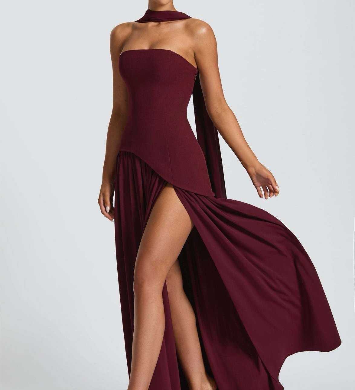 Beatriz™ | Hosszú Ruha Elegáns Kivágással