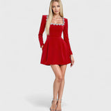 Алена | Саметена рокля с цветен деколте