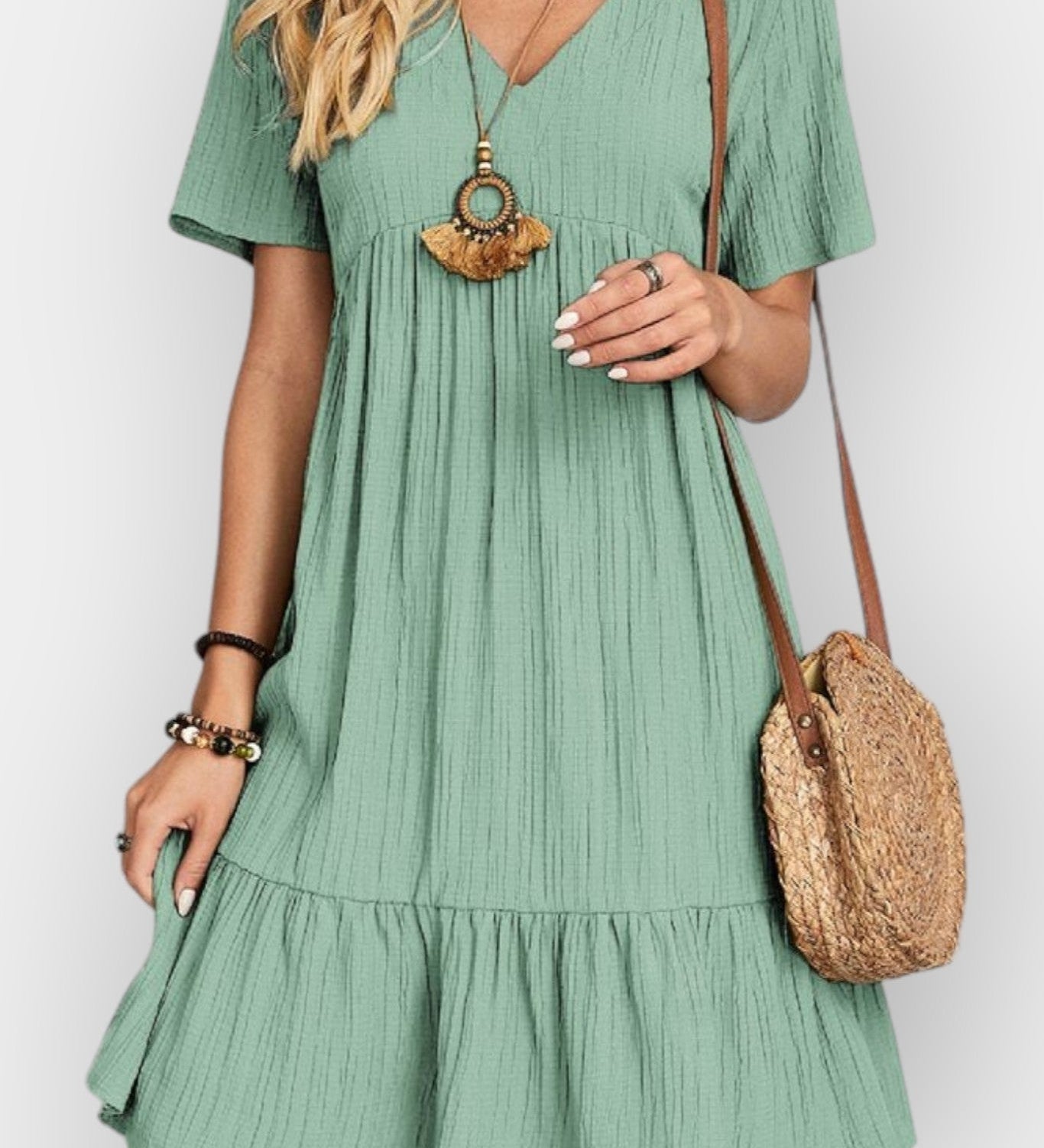 Елодие | Рокля с V-образно деколте