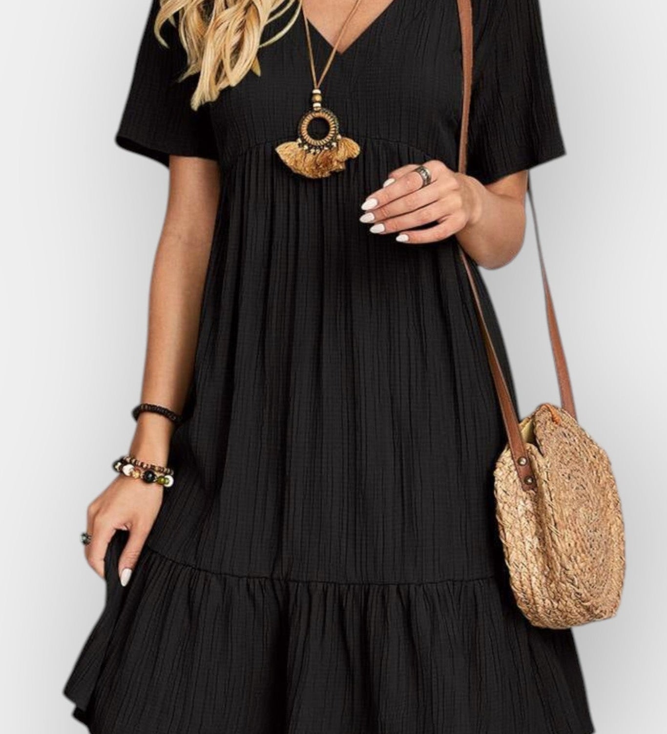 Елодие | Рокля с V-образно деколте