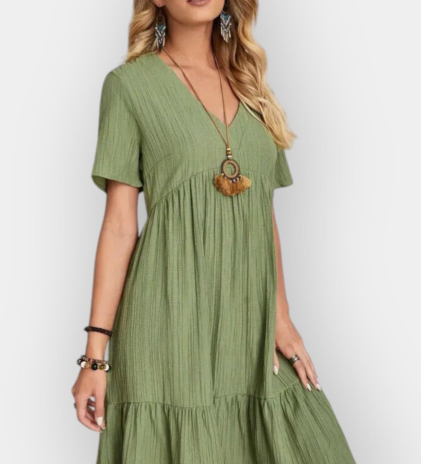 Елодие | Рокля с V-образно деколте