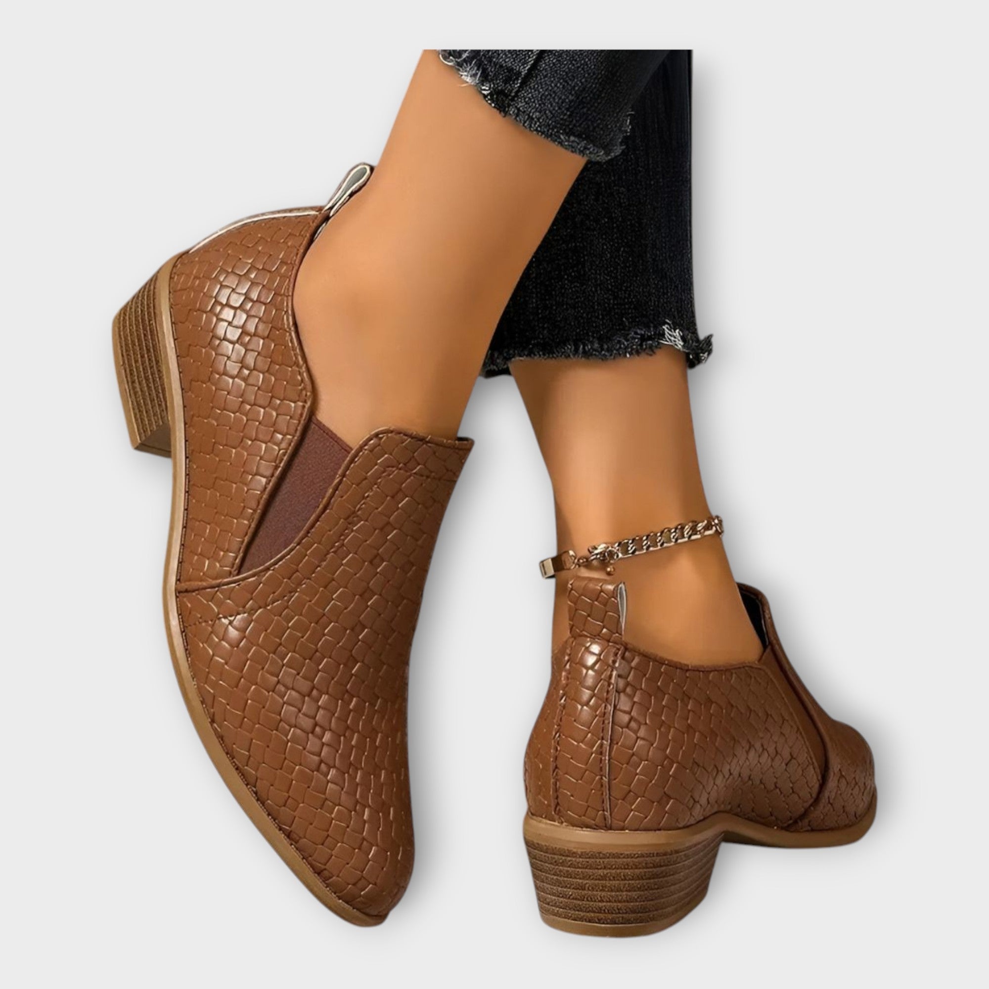 Veronika – Elegáns Slip-On Cipők Alacsony Sarokkal