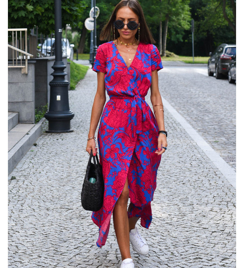 Amelie – Állítható és Kényelmes Virágmintás Midi Ruha