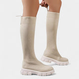 Женски ботуши до коляното с еластичен материал и закръглен нос с нисък блоков ток