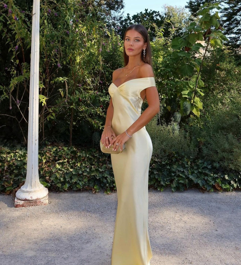 Bárbara | Maxi Ruha Szaténban, Hát Nélkül