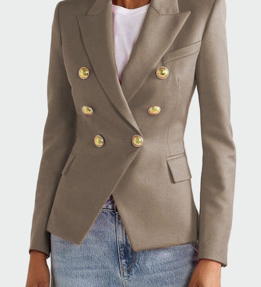 Klasszikus vonalú blézer