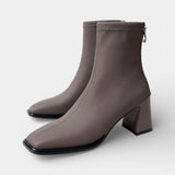 Женски класически ботуши от изкуствена кожа – с цип отзад и блок ток