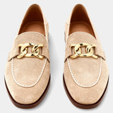 Дамски замшеви мокасини с верига – класически плоски обувки