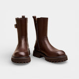 Дамски обувки до средата на прасеца от веганска кожа - детайл с катарама