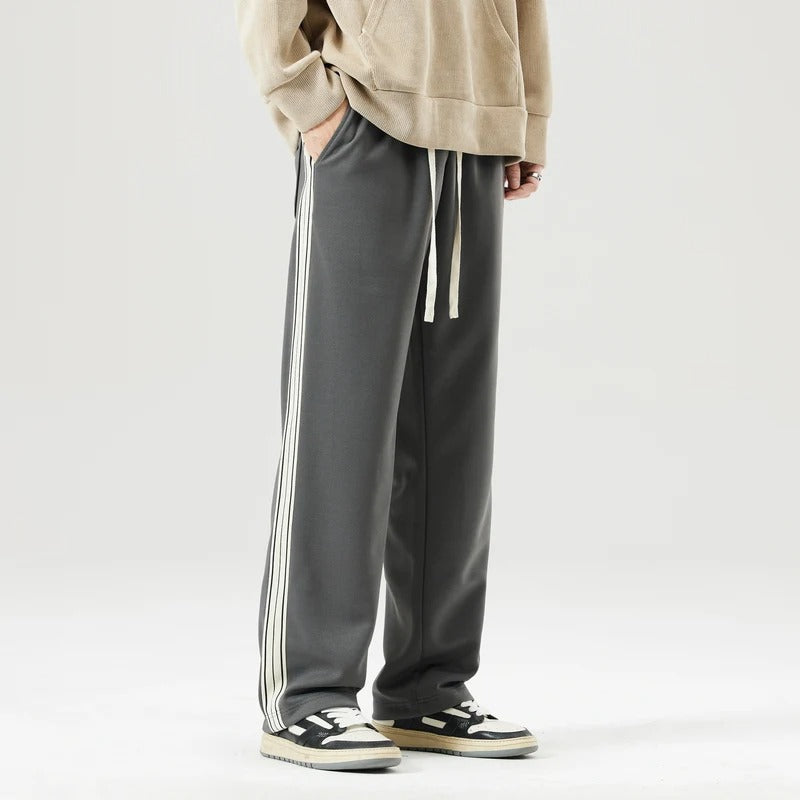 Панталони за спорт с райе на Мат